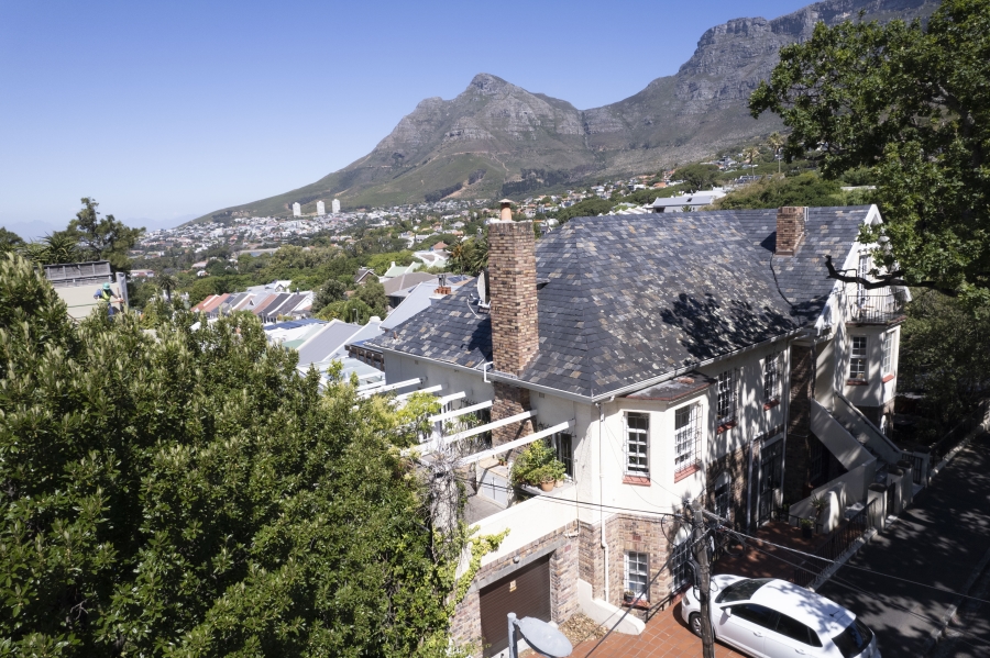 To Let 2 Bedroom Property for Rent in Gardens Western Cape